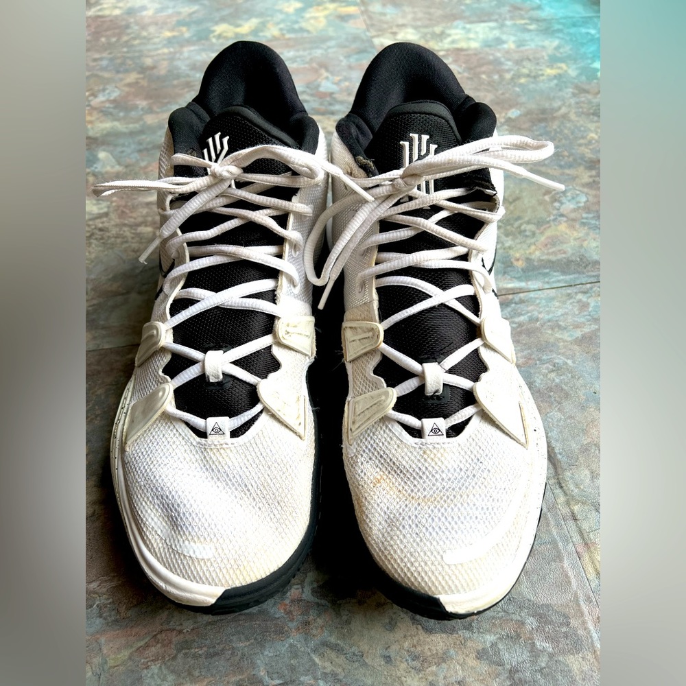 NIKE Kyrie 7 TB White/Black Men’s Size 12